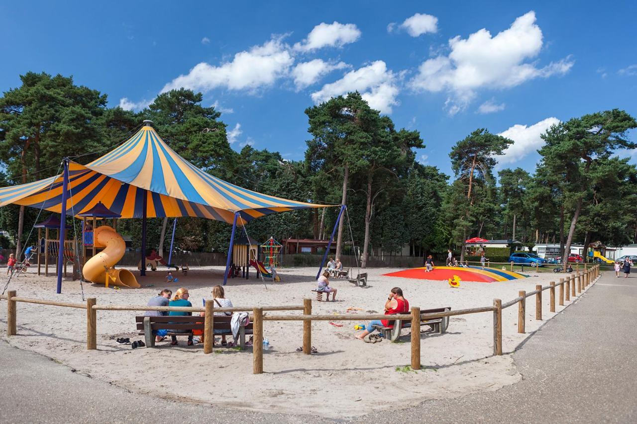 Camping Blauwe Meer Nv Hotell Lommel Eksteriør bilde