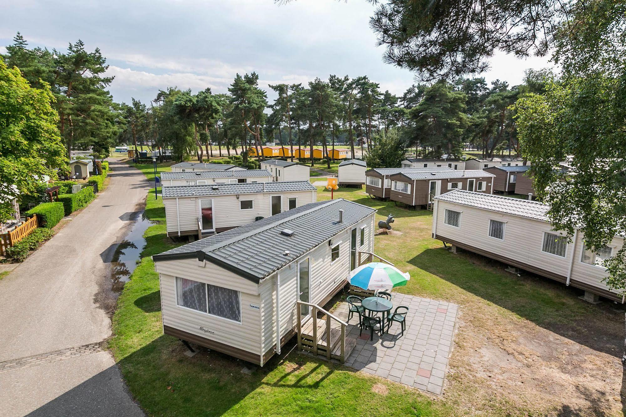 Camping Blauwe Meer Nv Hotell Lommel Eksteriør bilde